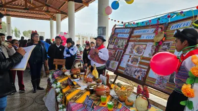 Estudiantes 3ro secundaria ganadores de la Feria Gastronómica en el Sector Mayor del CNSV